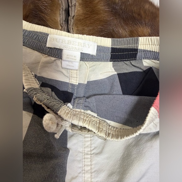 Burberry Checkered Shorts with Drawstring - Picture 4 of 5